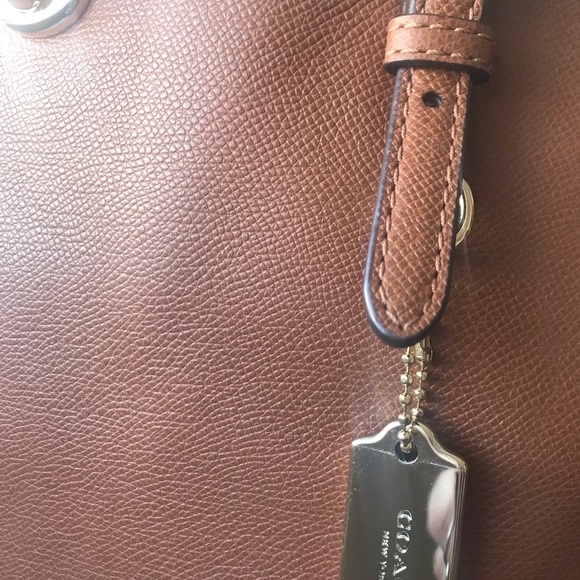 Coach 18 x 11 x 5 with gold hardware. - Picture 4 of 8